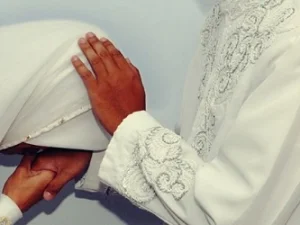 Istri yang Taat pada Suami Akan Diampuni Dosa Orang Tuanya