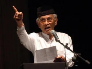 Pembina Pramuka Ajarkan Tepuk Pramuka dengan Kalimat ‘Islam Yes, Kafir No’. Ini Kata Gus Mus