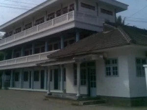 Pesantren Nahdlatuth Thalabah (YASINAT) Jember