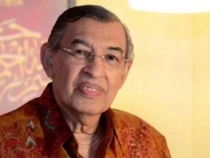 Prof. Dr. M. Quraish Shihab Raih Penghargaan dari Pemerintah Mesir