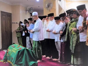 Komentar Pers atas Berpulangnya KH. Ahmad Bagdja