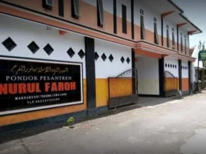 Pesantren Nurul Faroh Lumajang