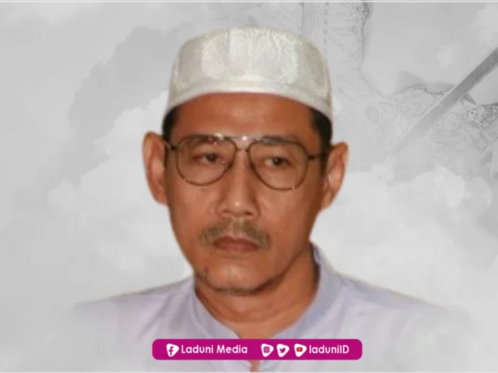 Biografi KH. Habibullah Zaini