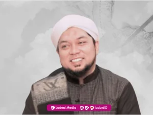 Biografi KH. R. Ahmad Azaim Ibrahimy, Pengasuh Pesantren Salafiyah Syafi’iyah Sukorejo