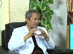 Air Wudhu Bisa Hancurkan Virus Corona, Ini Penjelasan dr. Luthfi Parewangi [Hoax]