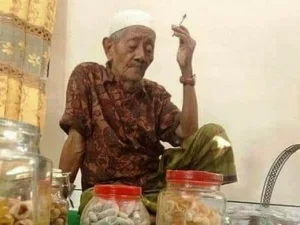 Pesan Berharga dari KH M Husain Ilyas tentang Pernikahan