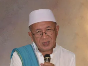Biografi KH. Asmuni (Guru Danau)