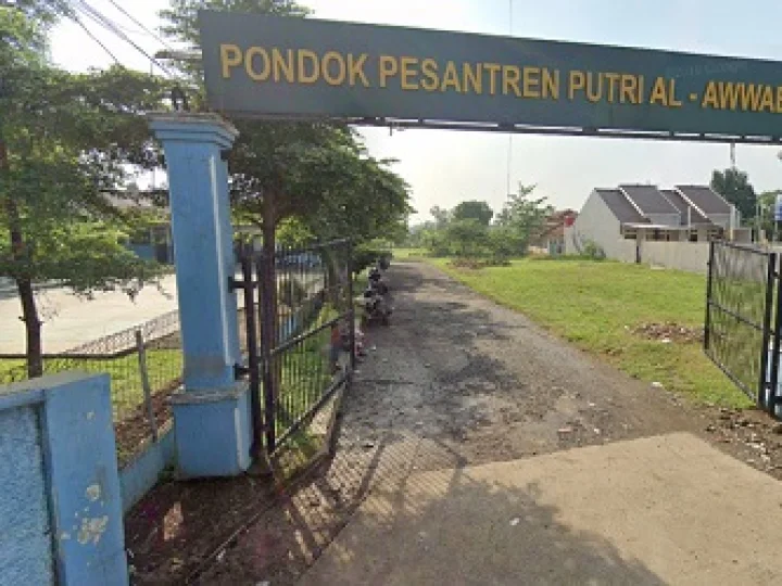 Safari Ziarah dan Berdoa di Makam KH. Abdurrahman Nawi Depok