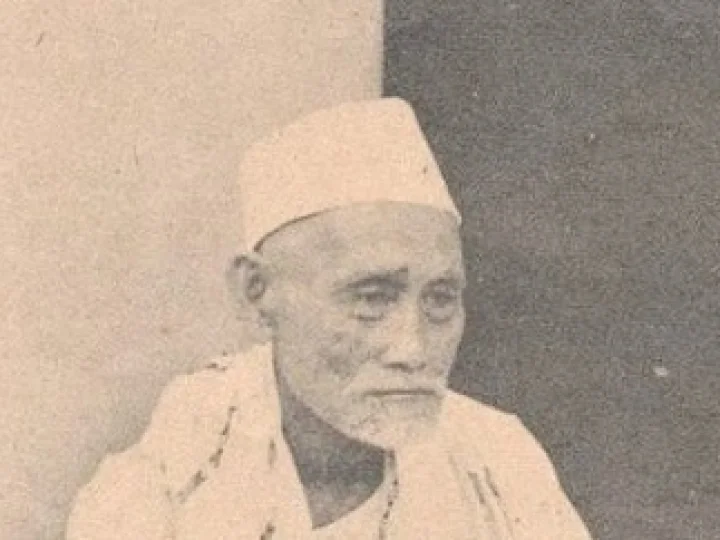 Berkah Memijit Mbah Ma’shum Lasem