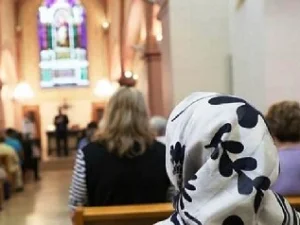 Bolehkah Orang Islam Masuk ke Gereja? Ini Kajian Ilmu Fiqihnya