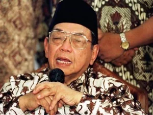 Kisah Kecerdasan KH Abdurrahman Wahid