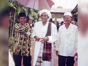 Dzikir Guru Sekumpul Inilah yang Datangkan Wanginya Surga di Dunia
