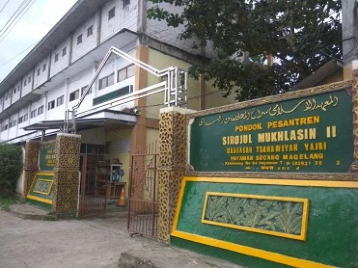 Pesantren Sirojul Mukhlasin 2 Magelang