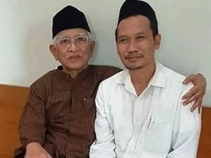 Gus Baha’: Orang “Kedonyan” Itu Kadang Penting