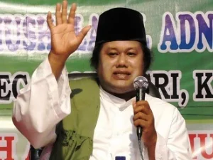 Resep dari Gus Muwafiq Agar Menjadi Santri Sakti Masa Kini