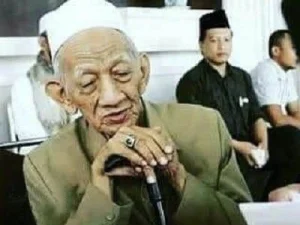 Kisah KH Sholeh Qosim yang Wafat dalam Keadaan Bersujud