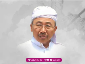 Biografi KH. Masruri Abdul Mughni, Pengasuh Pesantren Al Hikmah Benda