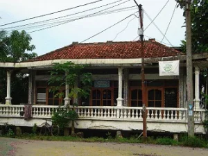 Pondok Pesantren Raudlatul Banat Cirebon