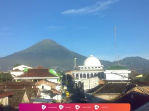 Ziarah di Makam KH. Muhaiminan Gunardho, Mursyid dari Parakan