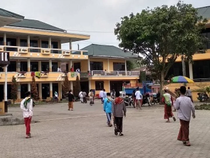 Pesantren API Roudlotuth Thollibin Wonosobo