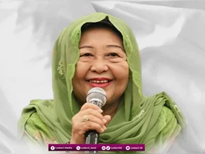 Biografi Nyai Hj. Machfudhoh Aly Ubaid, Pengasuh Pesantren Bahrul Ulum Jombang