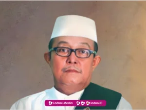 Biografi Prof. Dr. KH. Fuad Hasyim