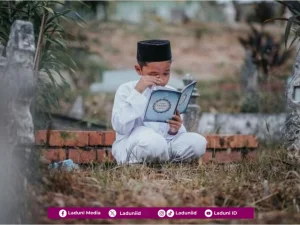 Begini Cara Berbakti Seorang Anak kepada Orang Tua yang Telah Wafat