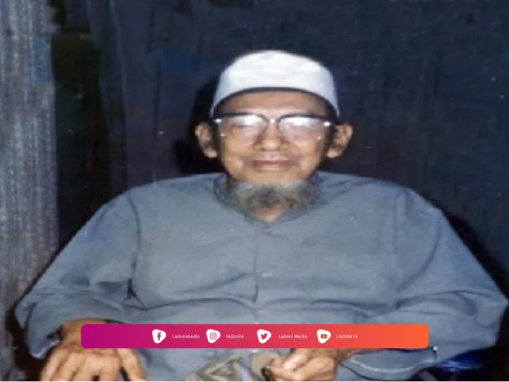 Biografi KH. Achyat Chalimi