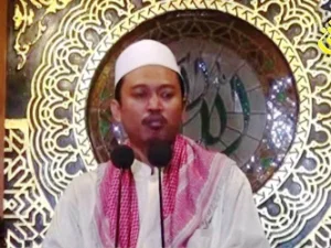 Tidak Bisa Bahasa Arab di Alam Kubur, Ini Kata Ustadz Ma’ruf Khozin