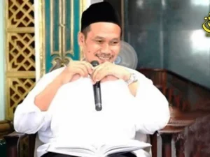 Kita Perlu Asyik Menyifati Allah