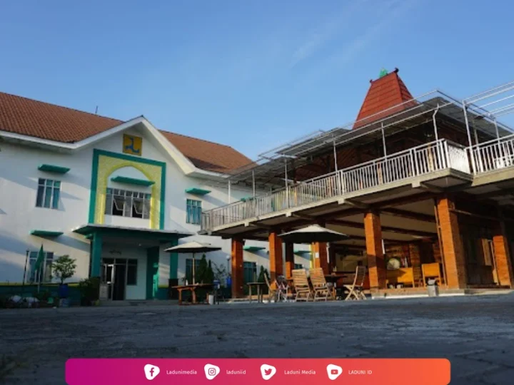 Pesantren Al-Muayyad Windan Sukoharjo