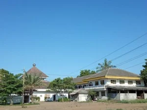 Pesantren Manba'ul Hikam Situbondo