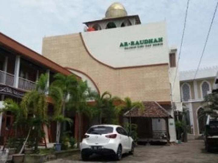 Majelis Ilmu dan Dzikir Ar-Raudhah Surakarta