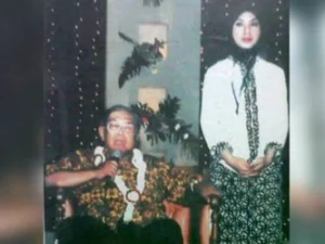 Gus Dur Iku Alim Alime Wong Paling Alim Jaman Iki