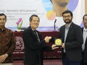 Profesor Asal Indonesia dan Mustasyar PCI-NU Ini Jadi Dosen Terbaik di Jerman