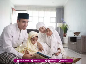 Nasihat Imam Al-Ghazali tentang 16 Adab Istri pada Suami