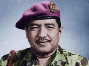 Kisah Letjen Hartono, 'Pejah Gesang Melu Bung Karno'