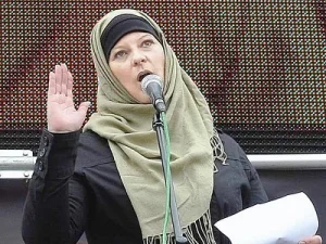 Adik Tony Blair: Ajaran Islam Mendorong Kami Menjadi Muslim