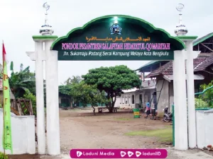 Pesantren Hidayatul Qomariyah Bengkulu