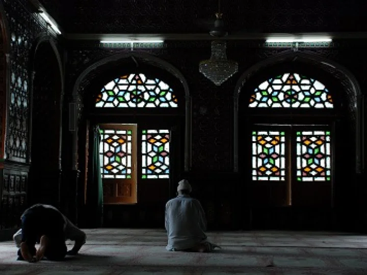 Bagaimana Cara Menggapai Shalat Khusyuk ?