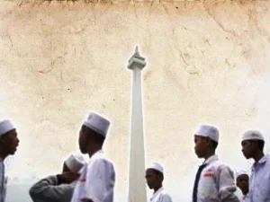 Jelang Hari Santri: Wajib Ngaji Kitab Kapitalisme Agar Tidak Jadi Korban