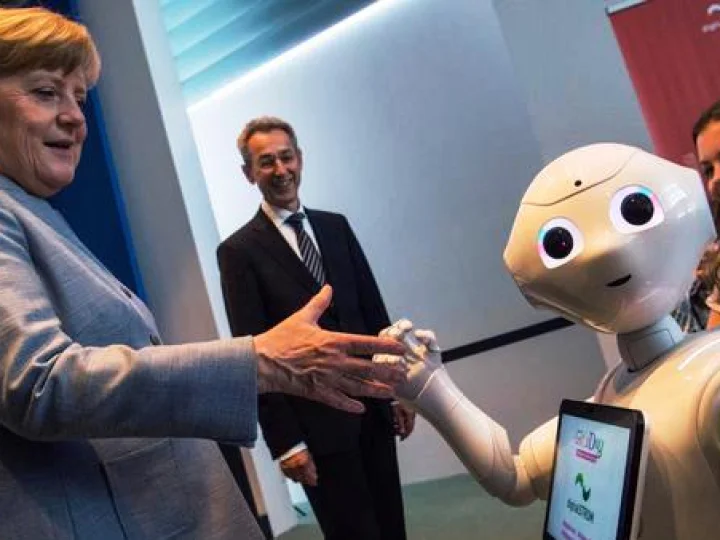 WEF: Akibat Pandemi, 85 Juta Pekerjaan Akan Digantikan Robot