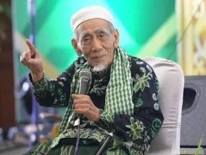 Dawuh KH. Maimoen Zubair untuk Hari Santri Nasional 22 Oktober