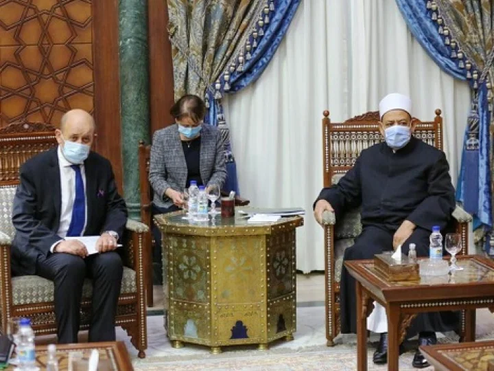 Grand Syekh Al-Azhar Menolak Penisbatan Terorisme pada Islam