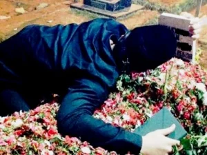 Inilah Hukuman Meratapi Mayit Menurut Hadis Rasulullah SAW