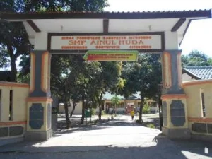 Pesantren Ainul Huda Situbondo