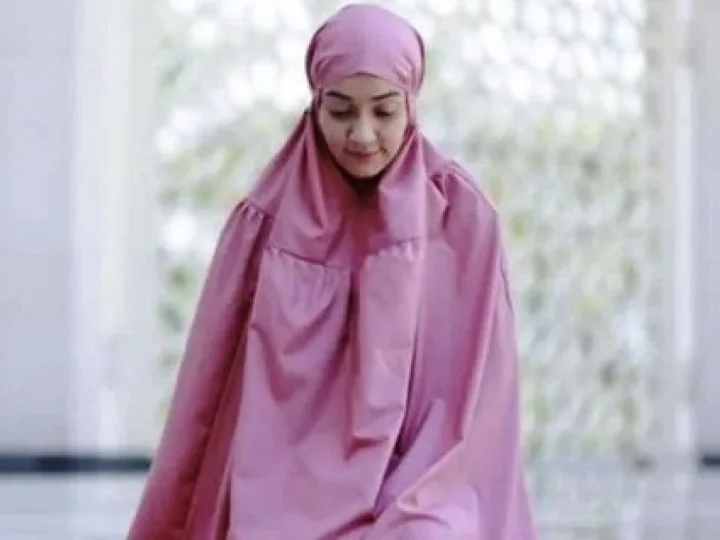 Meresapi Dahsyatnya Doa di Antara Dua Sujud