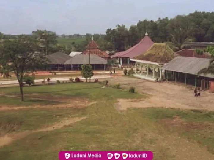 Pesantren Nurul Qodiri Lampung Tengah