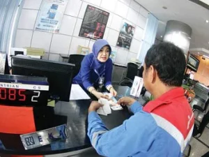 Bagaimana Hukumnya Menyimpan Uang di Bank Konvesional ?