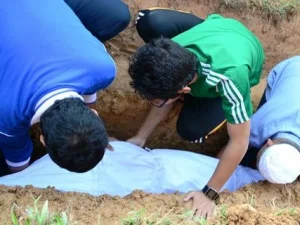 Hikmah di Balik Utuhnya Jenazah Mak Ijoh
